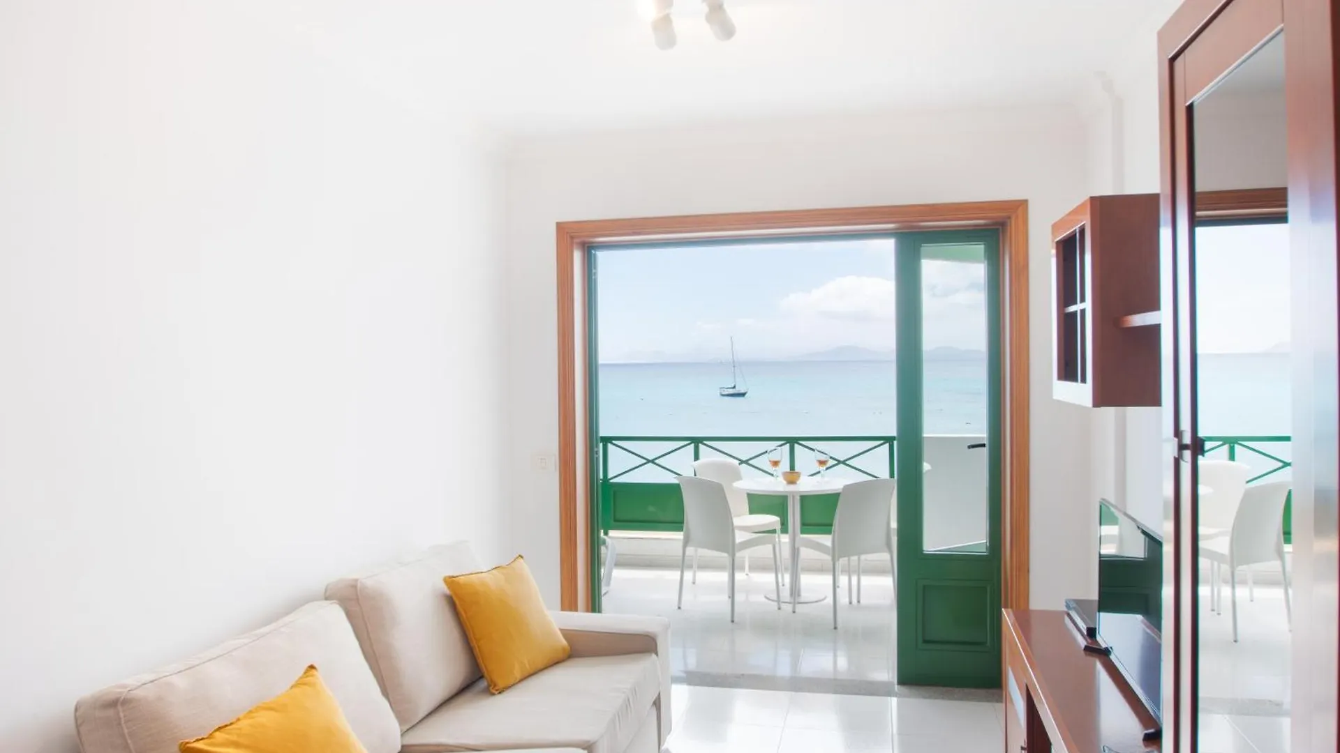 Blancazul Avenida Apartment Playa Blanca